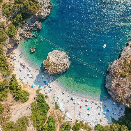 Mani Panoramic Seaviews - Luxury Summer Haven Lévktron المظهر الخارجي الصورة