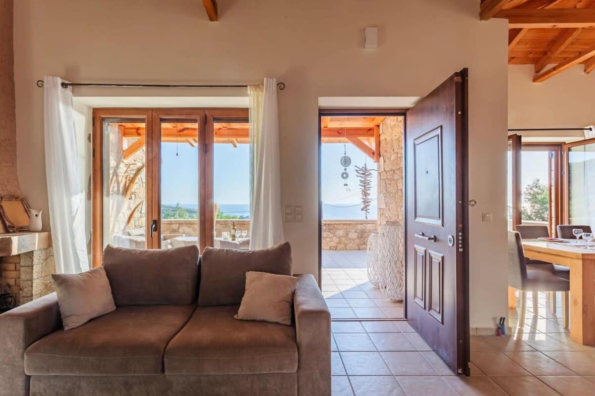 Mani Panoramic Seaviews - Luxury Summer Haven Lévktron المظهر الخارجي الصورة
