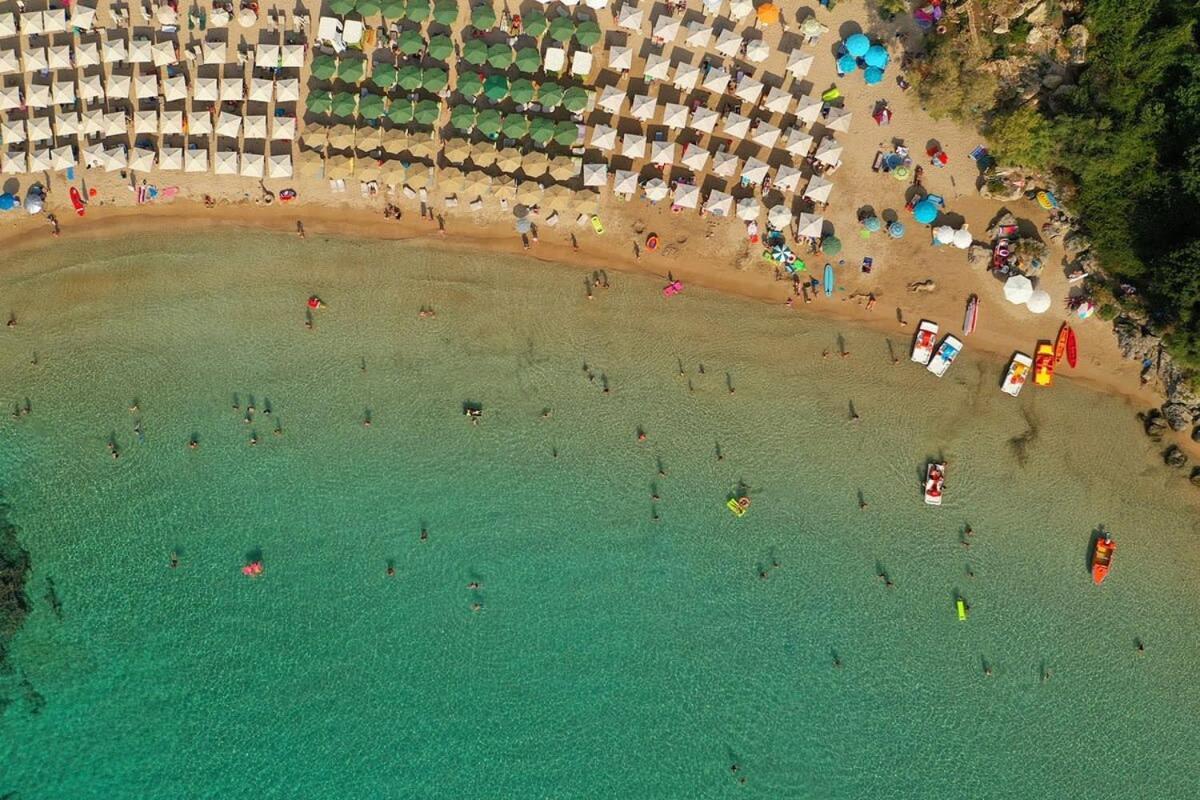 Mani Panoramic Seaviews - Luxury Summer Haven Lévktron المظهر الخارجي الصورة